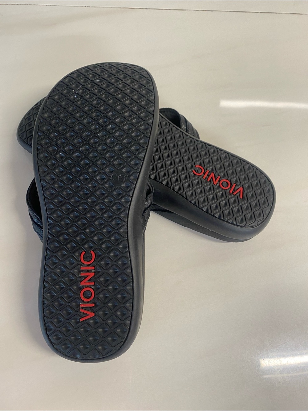VIONIC Black Ring-Accent Toe-Post Sandals - Picture 5 of 6